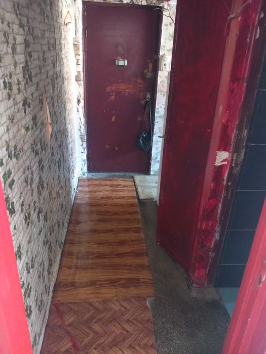Inchiriez Apartament 2 camere , Zona Nord Republicii , Rm.Valcea , Doar la muncitori sau la zi / ora