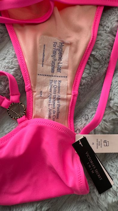 Ярко розов бански Victoria’s secret