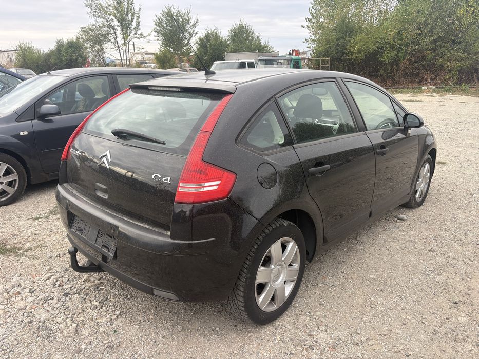 Dezmembrez citroen c4