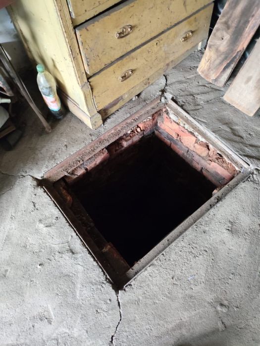 Гараж на 7 районе.