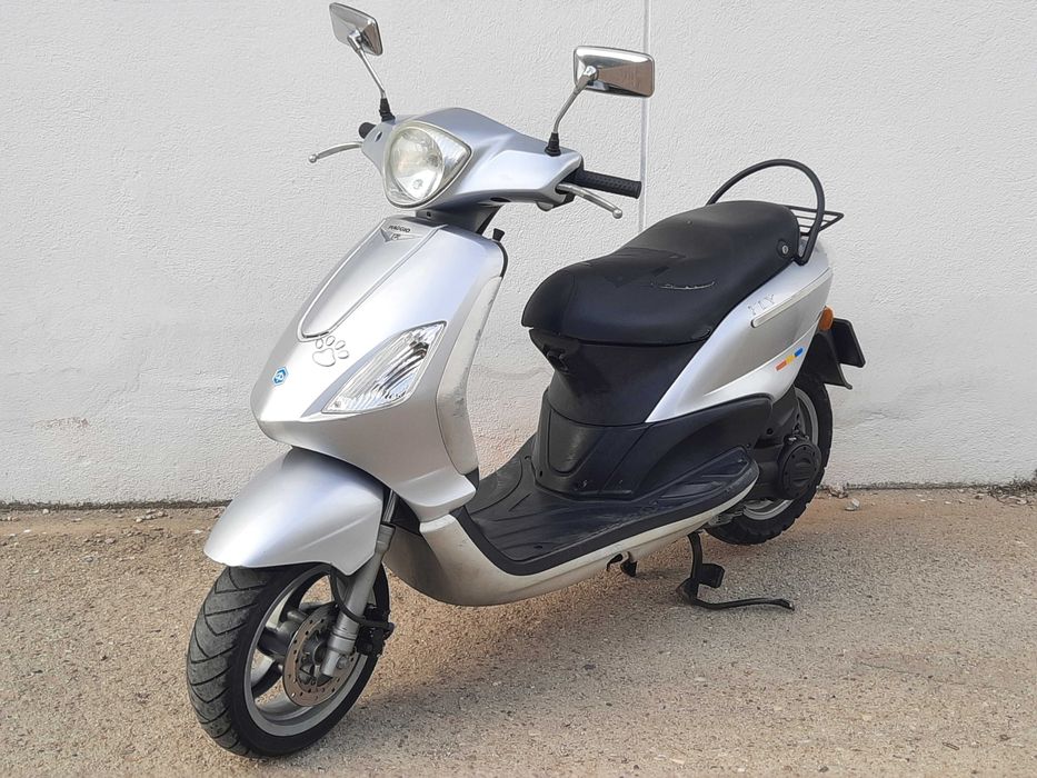 Scuter Piaggio Fly 50cc 4 timpi