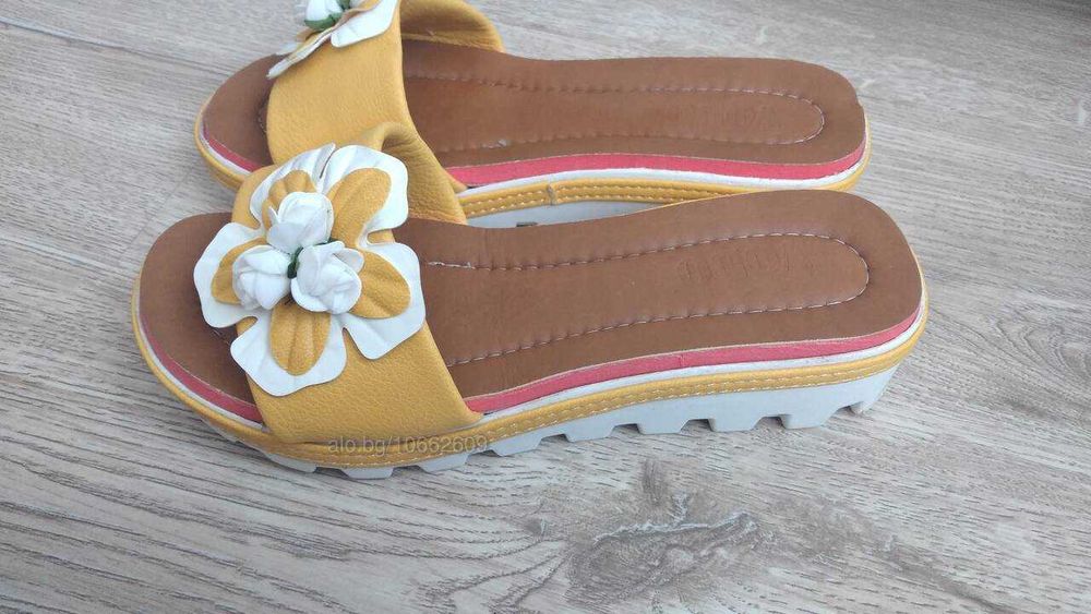 Дамски чехли с цветя