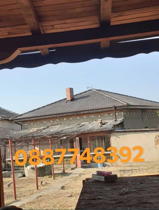 Ремонт на всички видове покриви хидроизолация, керемиди, битумни