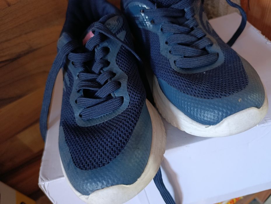 Лот от 3 чифта детски обувки