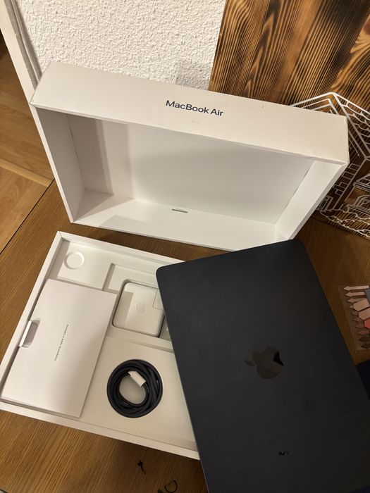 Laptop APPLE MacBook Air 13