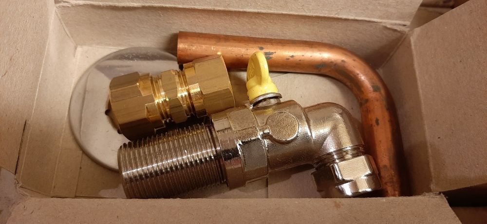 Robinet și chit doi robineti gaz vaillant.