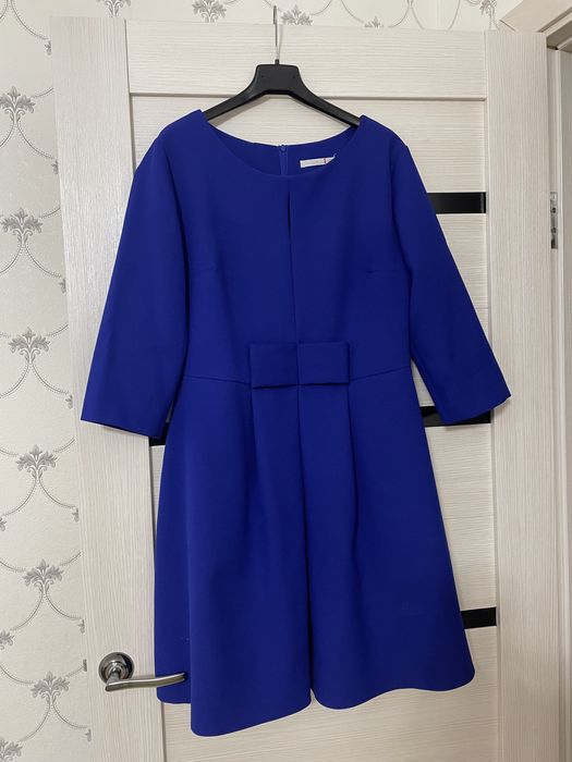 Платье продам срочно