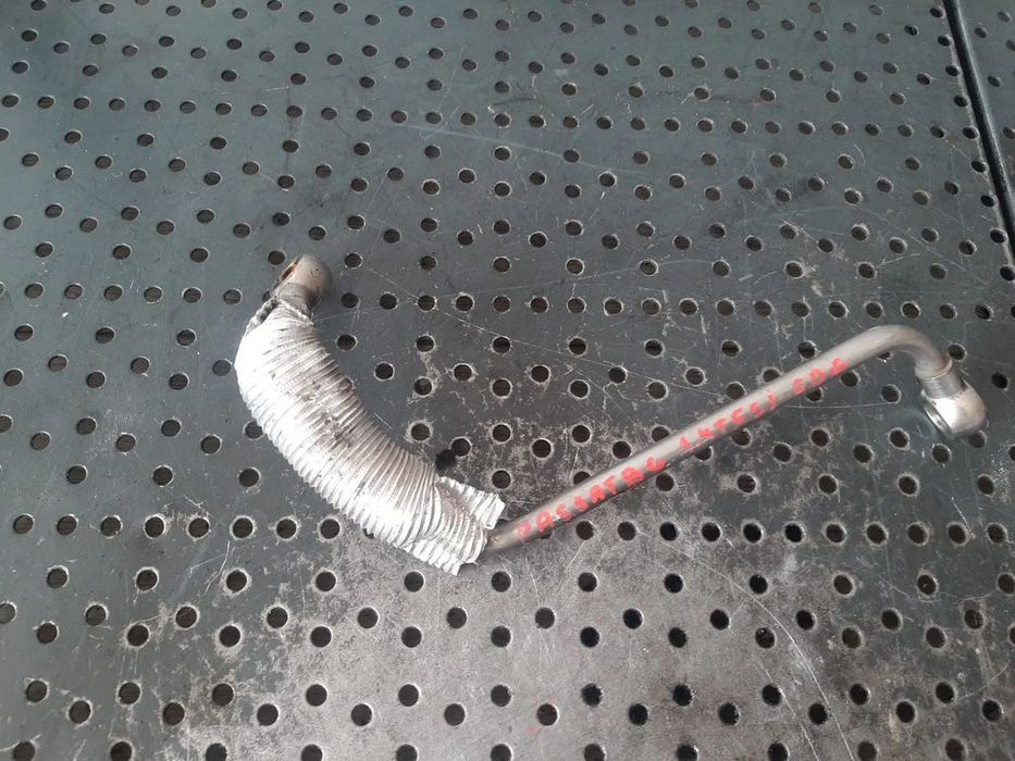 conducta ulei 1.4 tfsi cdg vw passat b6 3c 03g145140m