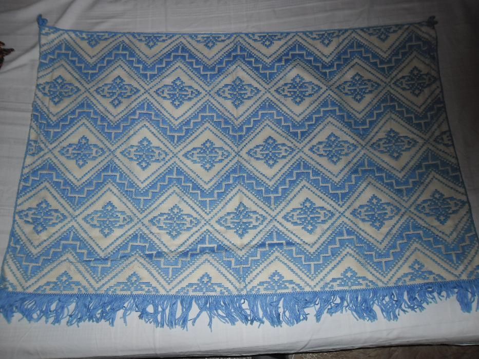 Ковьори за стена и калъвки за възглавници