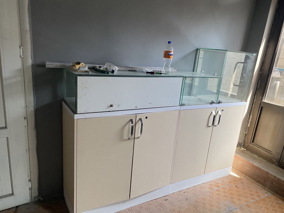 Все бесплатно ! Диваны и шкафы!