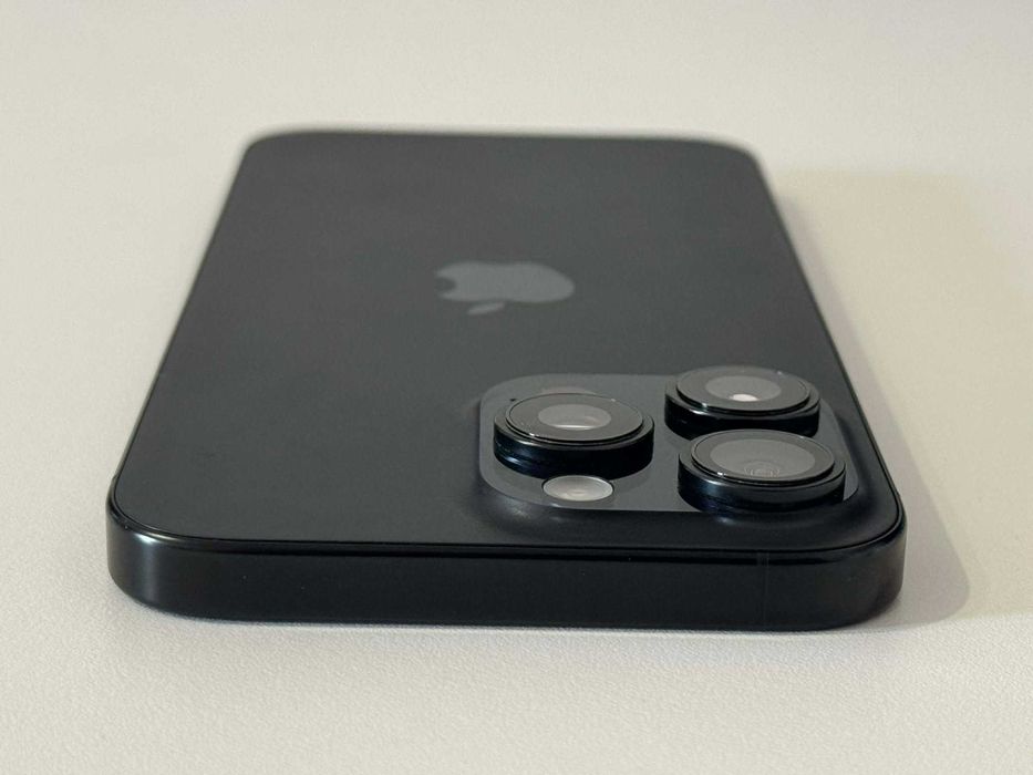 Бартер! Като НОВ! iPhone 16 Pro Max Black Titanium (Черен) 92%