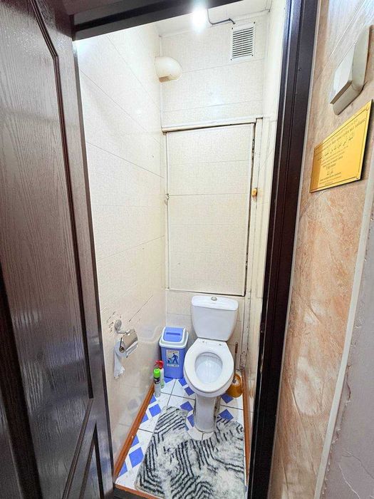 Срочно продается 3-х комнатная квартира в центре города Янгиюль