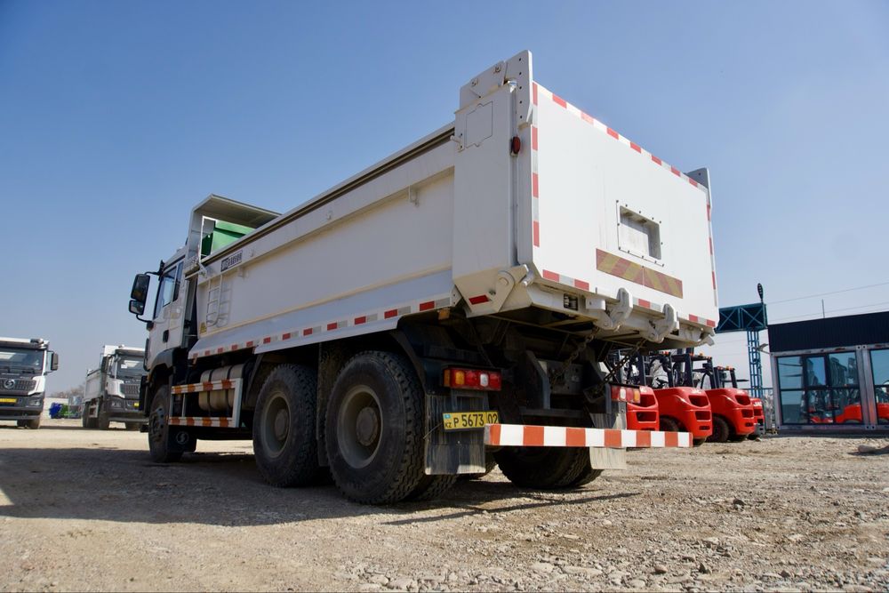 Shacman самосвал