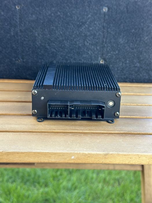 Subwoofer Amplificator Alpine EXA-21MT010 Adventure Series Amp Alpine PDA-S210T6 Stare foarte buna Volkswagen T5 T6