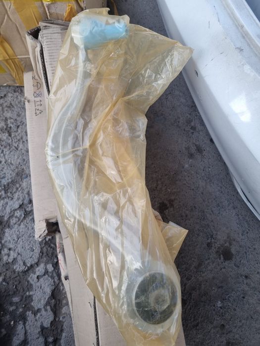 Запчасти Genesis G80