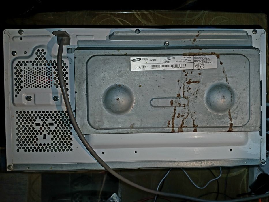Микроволновка на запчасти