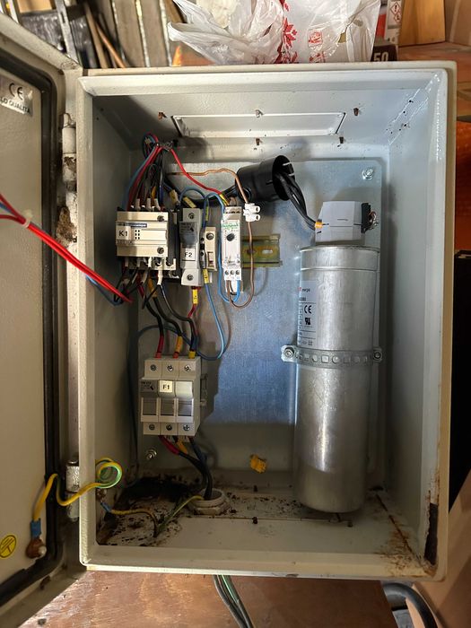 Baterie compensare energie reactiva