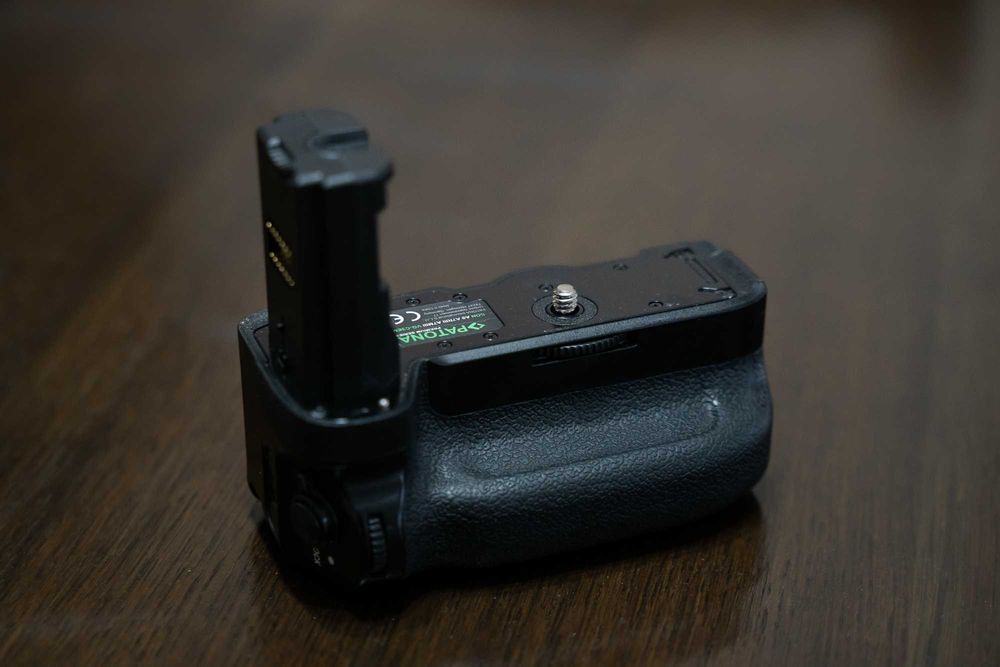 Sony A7 III, Sony 35mm , Sony 85mm , Tamron 20mm , Grip, Baterie