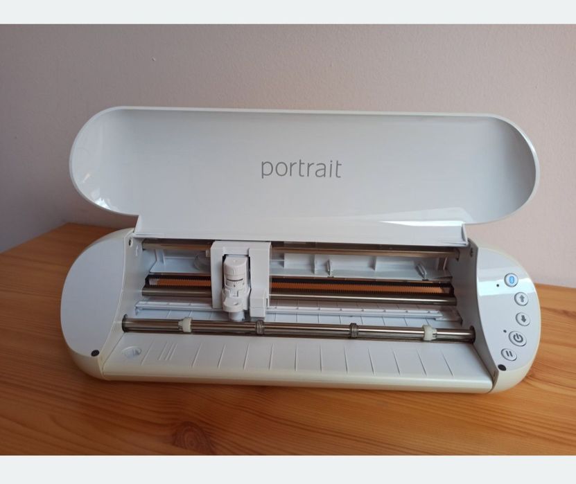 Cutter plotter Silhouette Portrait 3.