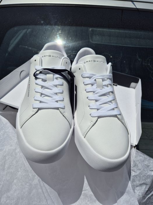 Adidasi Tommy Hilfiger