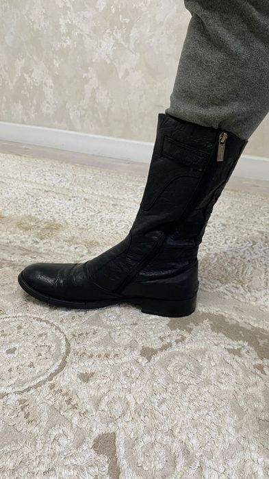 Продам кожаные козачки