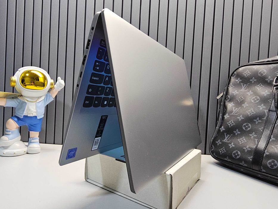 ПРОДАМ Lenovo 15IGL7 2025 Офисный Ноутбук DualN4020/4GB/256SSD/15.6"HD