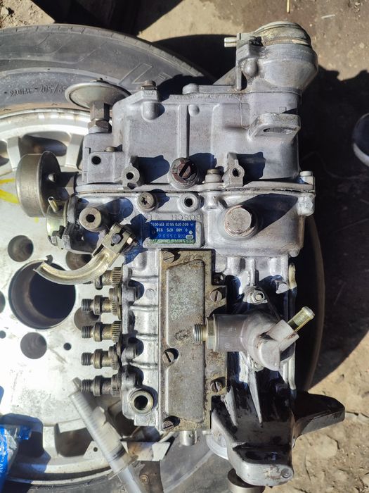 Продам ТНВД на мерседес 2.5