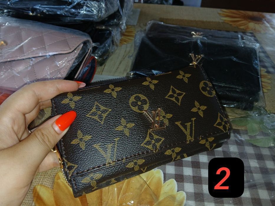 Portofele dama diferite modele