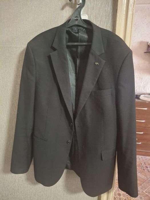 Продам пиджак хороший