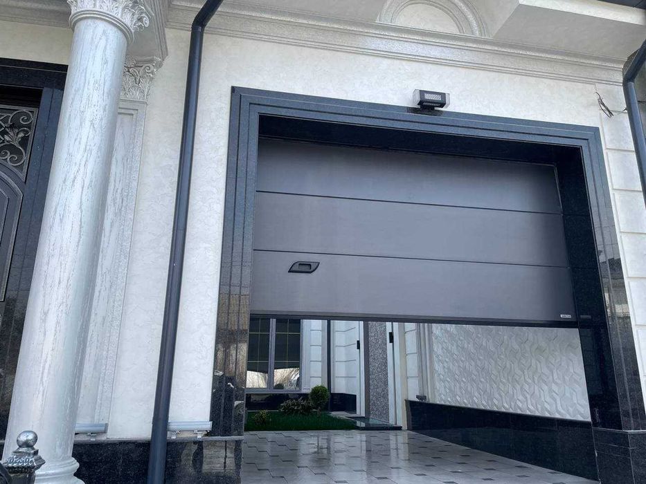 Автоматические секционные ворота премиум класса от 280$ за м²