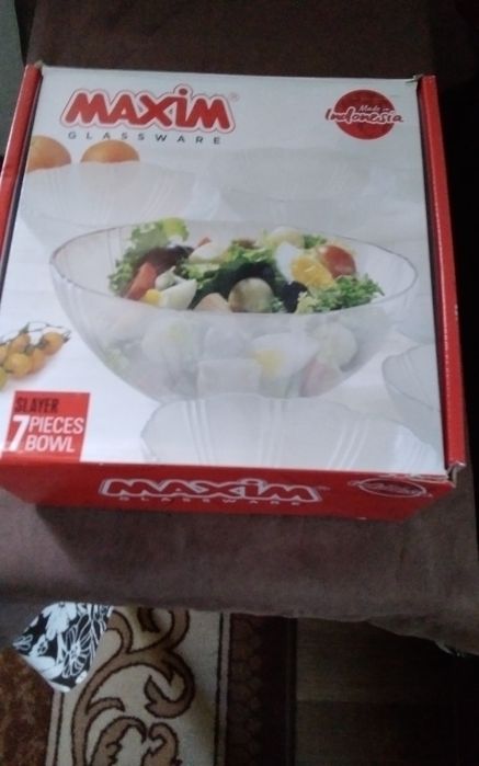 Сервиз от чаши, порцеланови