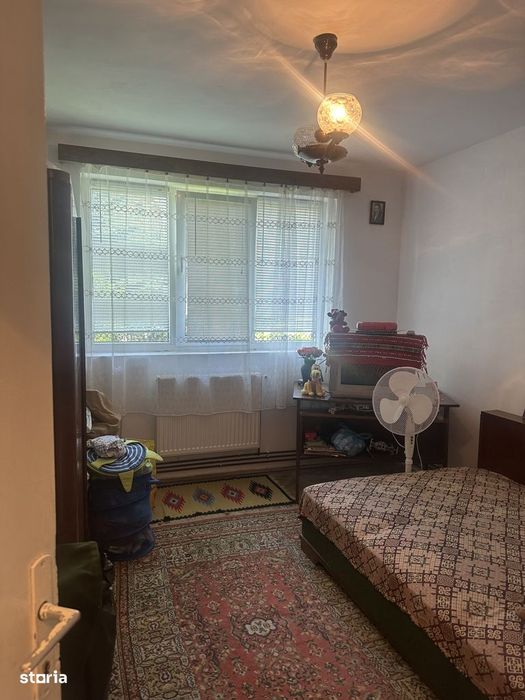 Campina - ap. 2 cam - parter - 48 mp - 55000 Euro/Neg.