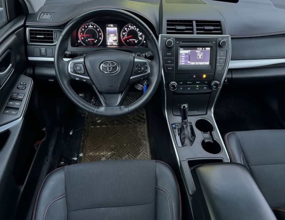 Toyota Camry 2016