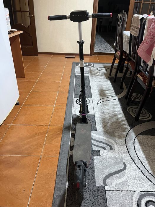 Продаю самокат Kugoo s3 Pro