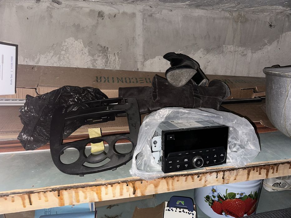 Jentra магнитофон сотилади