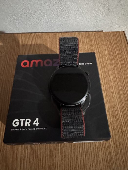 Смарт часы Amazfit GTR-4