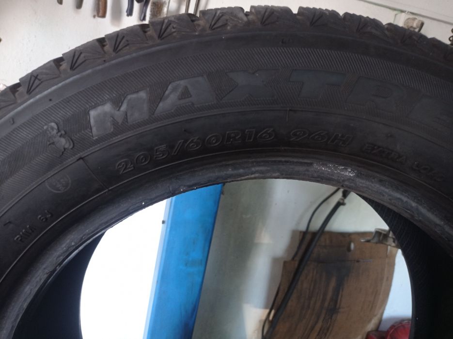 Продам резину R16