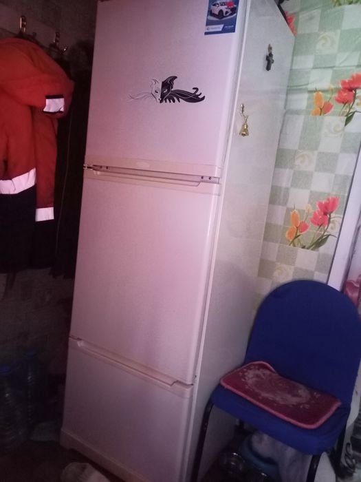 Продам холодильник
