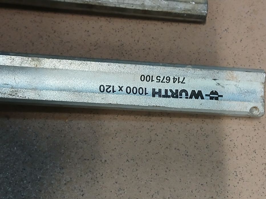 Wurth minghină de mână