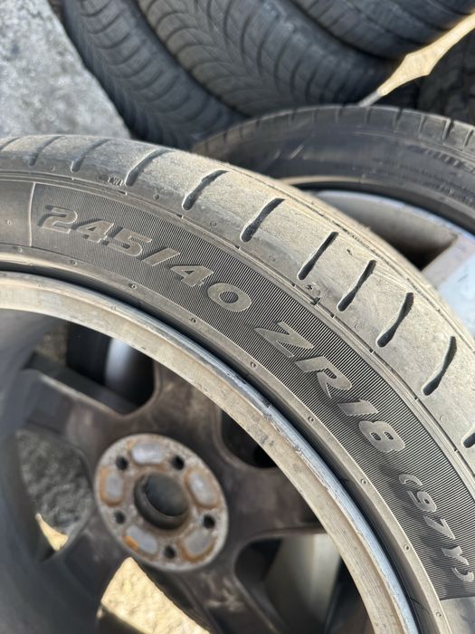 Pirelli P Zero 4 броя 245/40/18