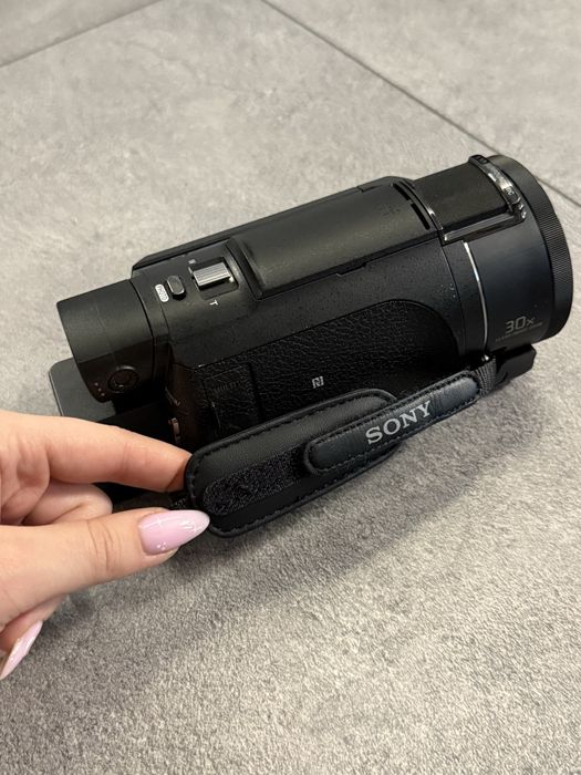 Видеокамерa SONY FDR-AX53 8.2 MPx, ОПТИЧНО ПРИБЛИЖЕНИЕ 20.0, 4K