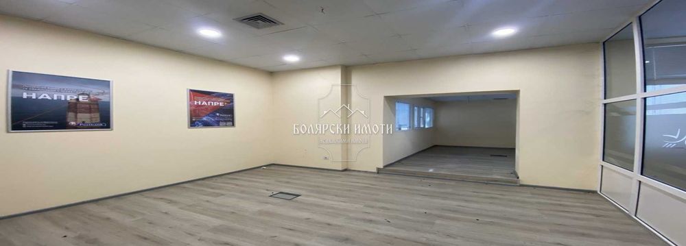 Дава се под наем Офис в Велико Търново, Център - 550 кв.м за 3500 € - Снимка #5