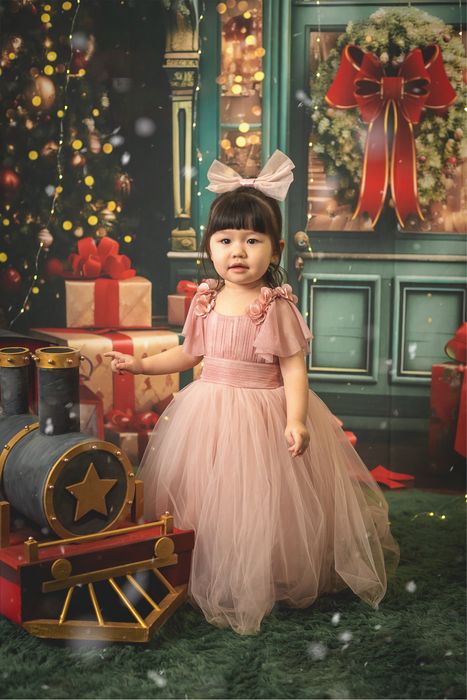 Продам десткие платья