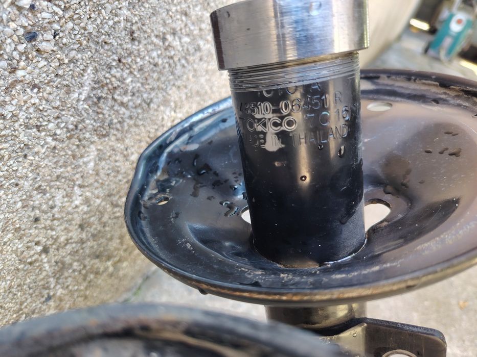 Амортизаторы Toyota Camry 40