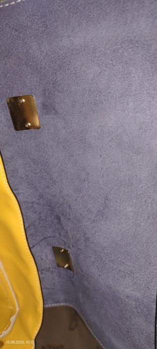 Продаётся сумка кожаная