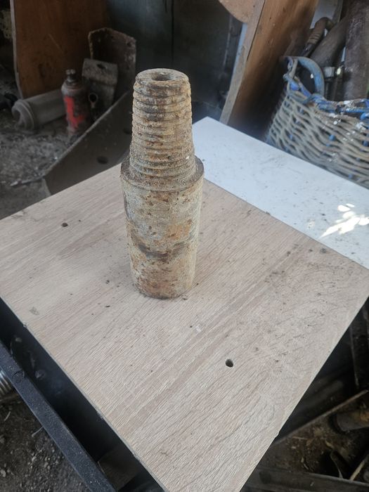 Переходник на штангу для бурения