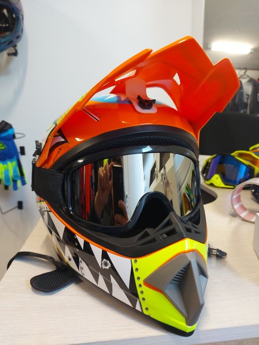 Set Casca de Protectie cu Manusi, Ochelari si Cagula  Marimea S