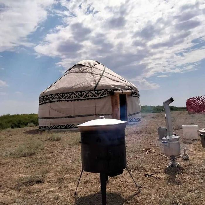 Реквизиттерімен бірге киіз үй жалға беремін