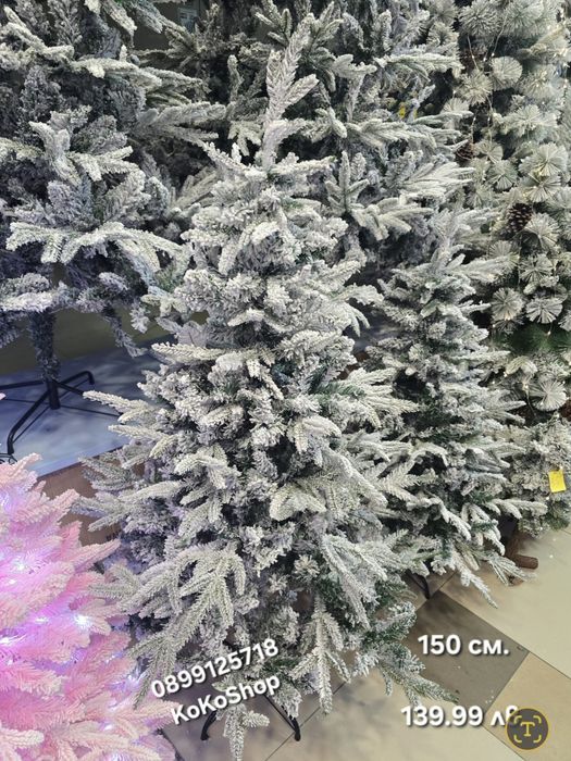 Луксозна заснежена коледна елха с 2D и 3D клони – реалистична елха