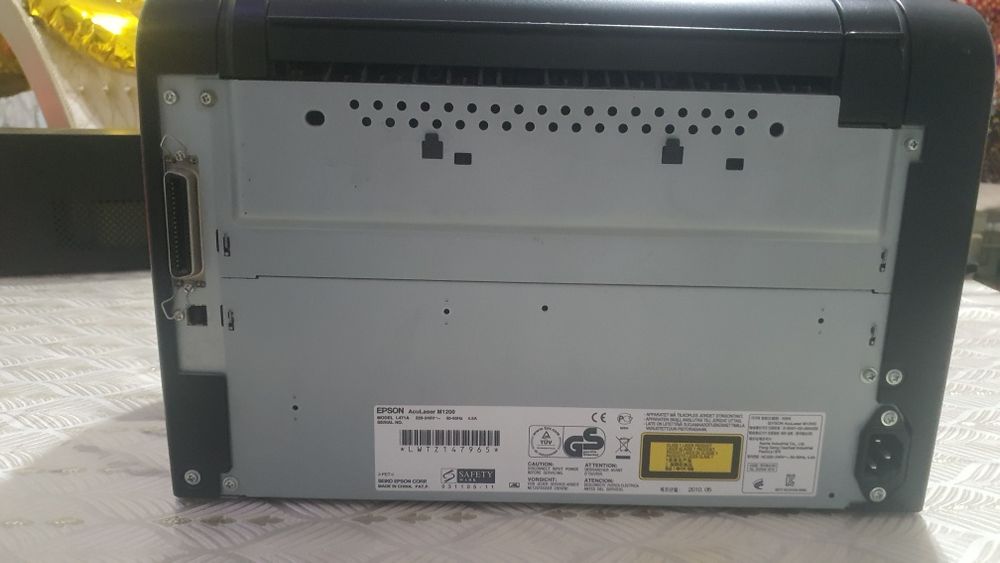 Epson aculaser m1200
